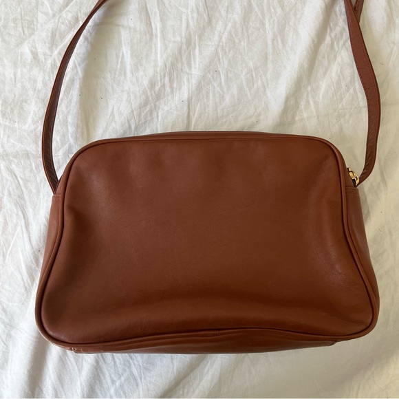 🤎tan crossbody bag🤎 - Picture 2 of 8